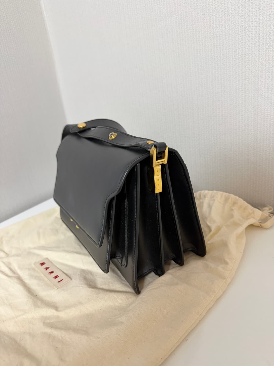 마르니 트렁크백 미디움 블랙 상품이미지2