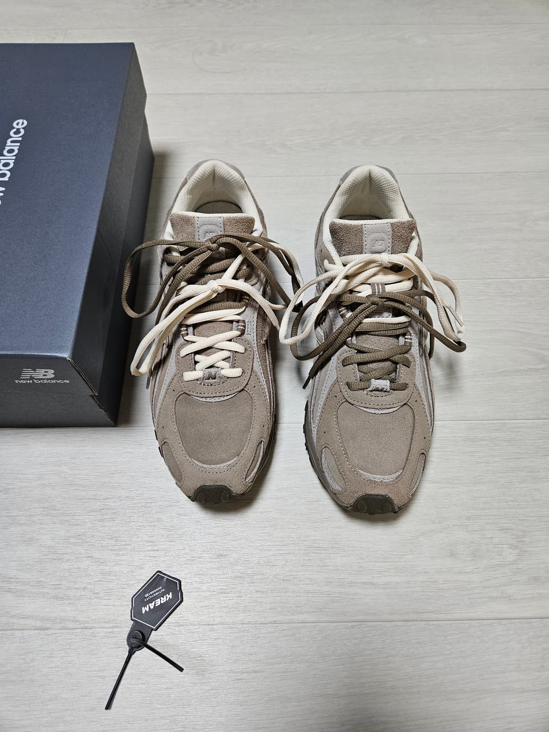 [275] 뉴발란스 204L 스웨이드 머쉬룸 애리드스톤 상품이미지2