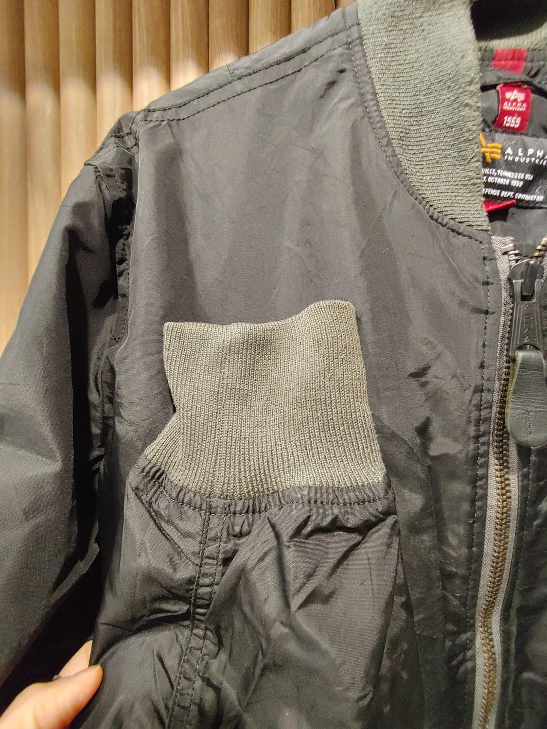 무배) 알파 인더스트리 나일론 봄버 자켓 - XL 상품이미지7