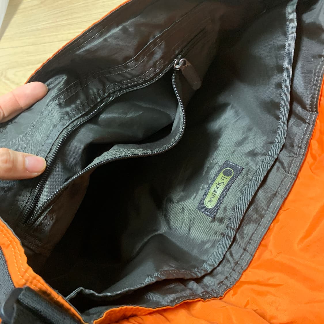 LeSportSac 레스포삭 립스탑 크로스백 상품이미지4