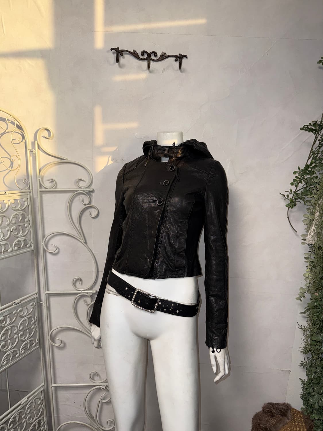 O’2ND lamb skin buckle piercing hood jk 상품이미지9