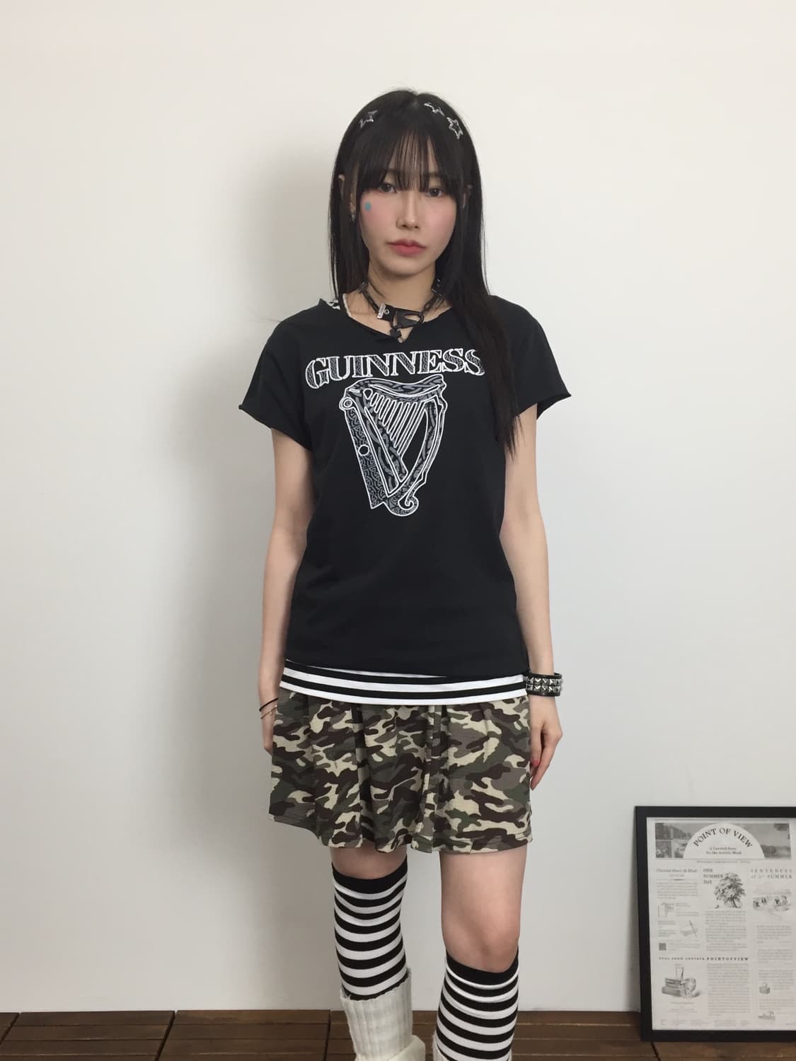 GUINNESSNotched V-neck T-shirts 상품이미지2