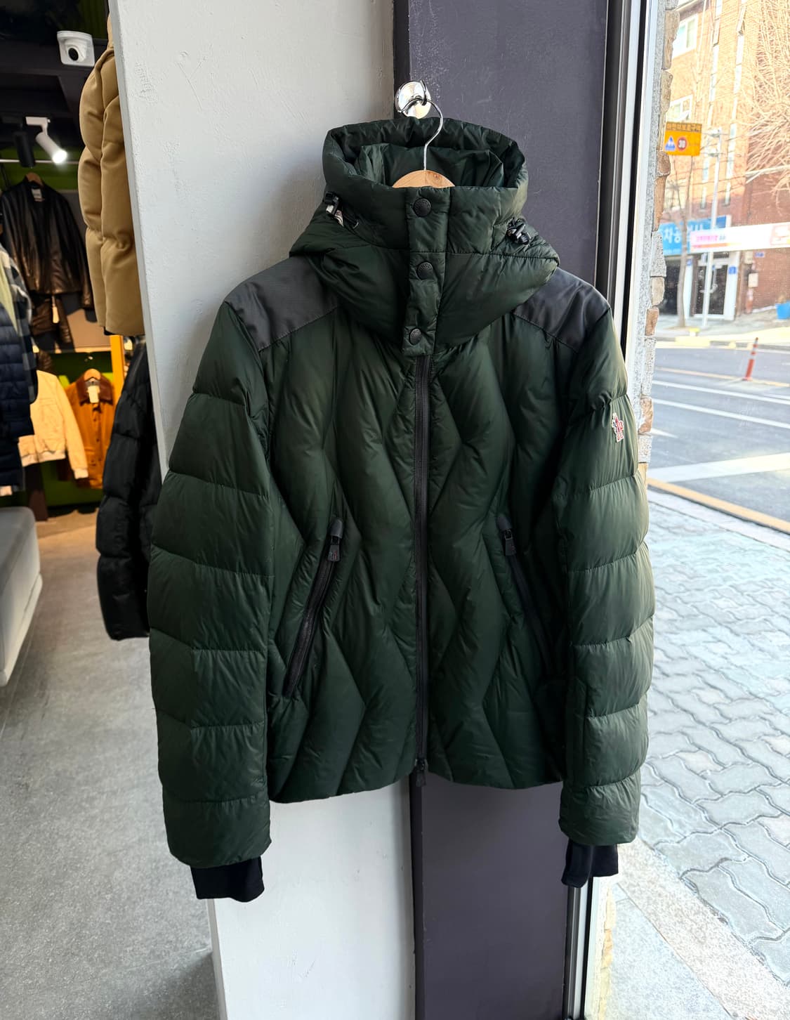 95~100/ 몽클레어 세로퀄팅 구스다운 후디 패딩점퍼 상품이미지3