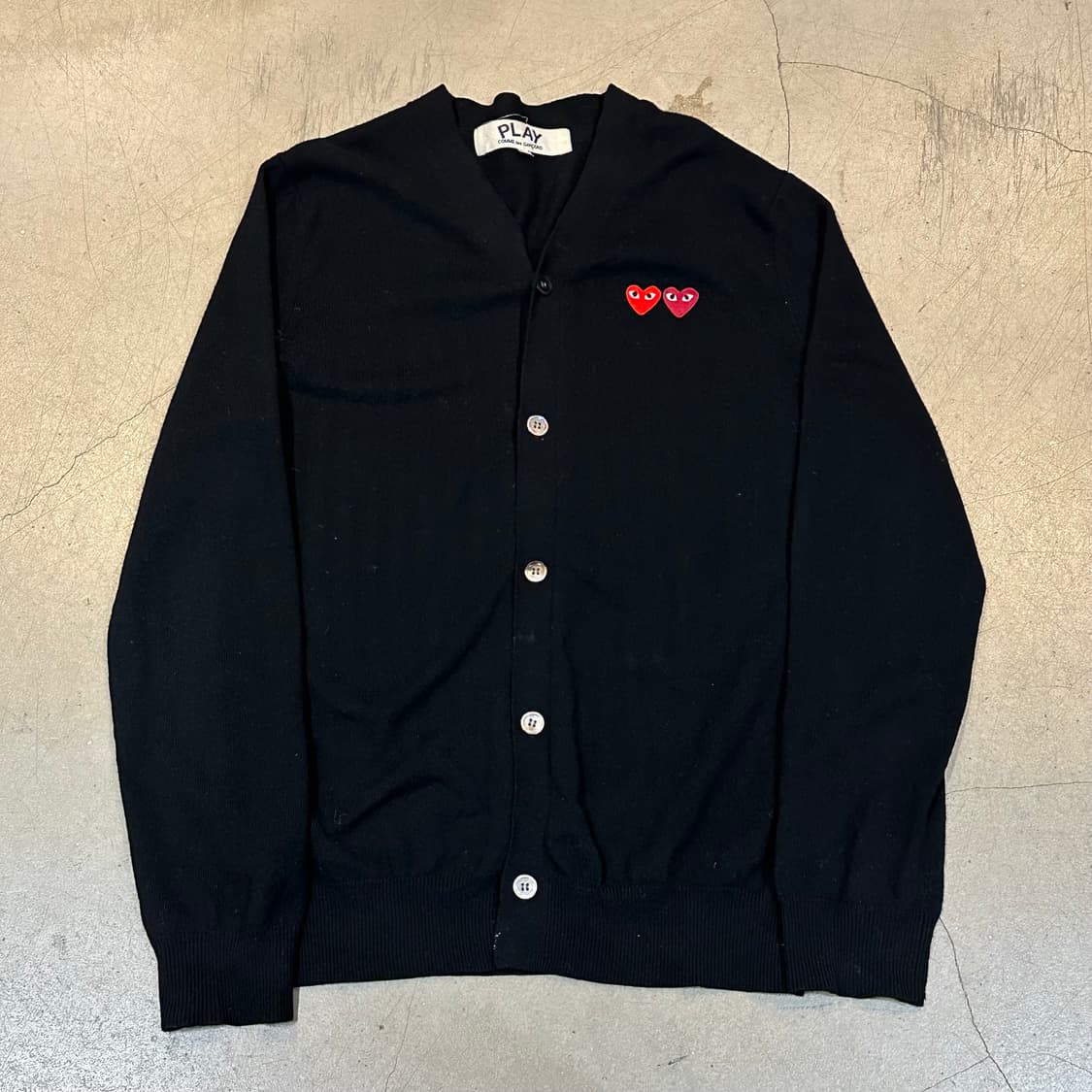 XL 꼼데가르송 더블하트와펜 블랙 울 가디건 상품이미지2