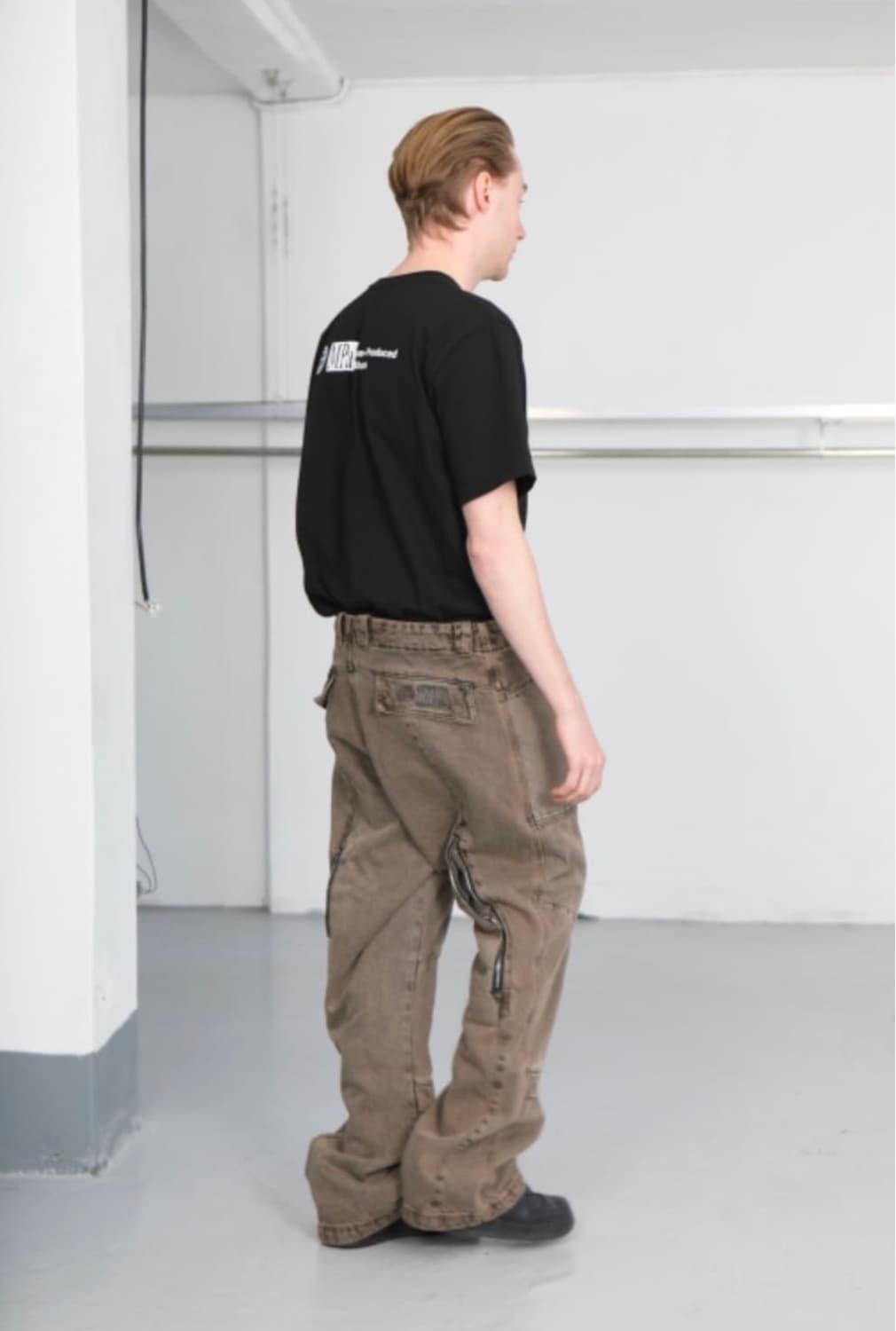 (M)플라스틱프로덕트 웨이브 지퍼 팬츠 상품이미지1