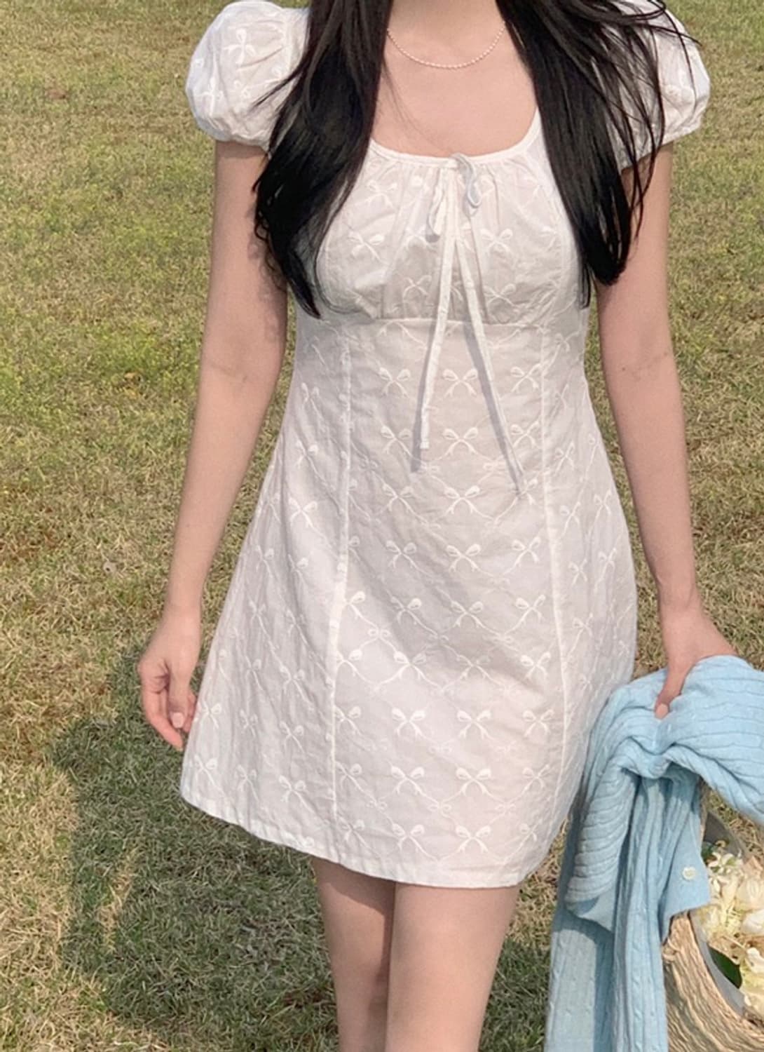 리본 자수 미니 원피스 스퀘어넥 반팔 상품이미지2