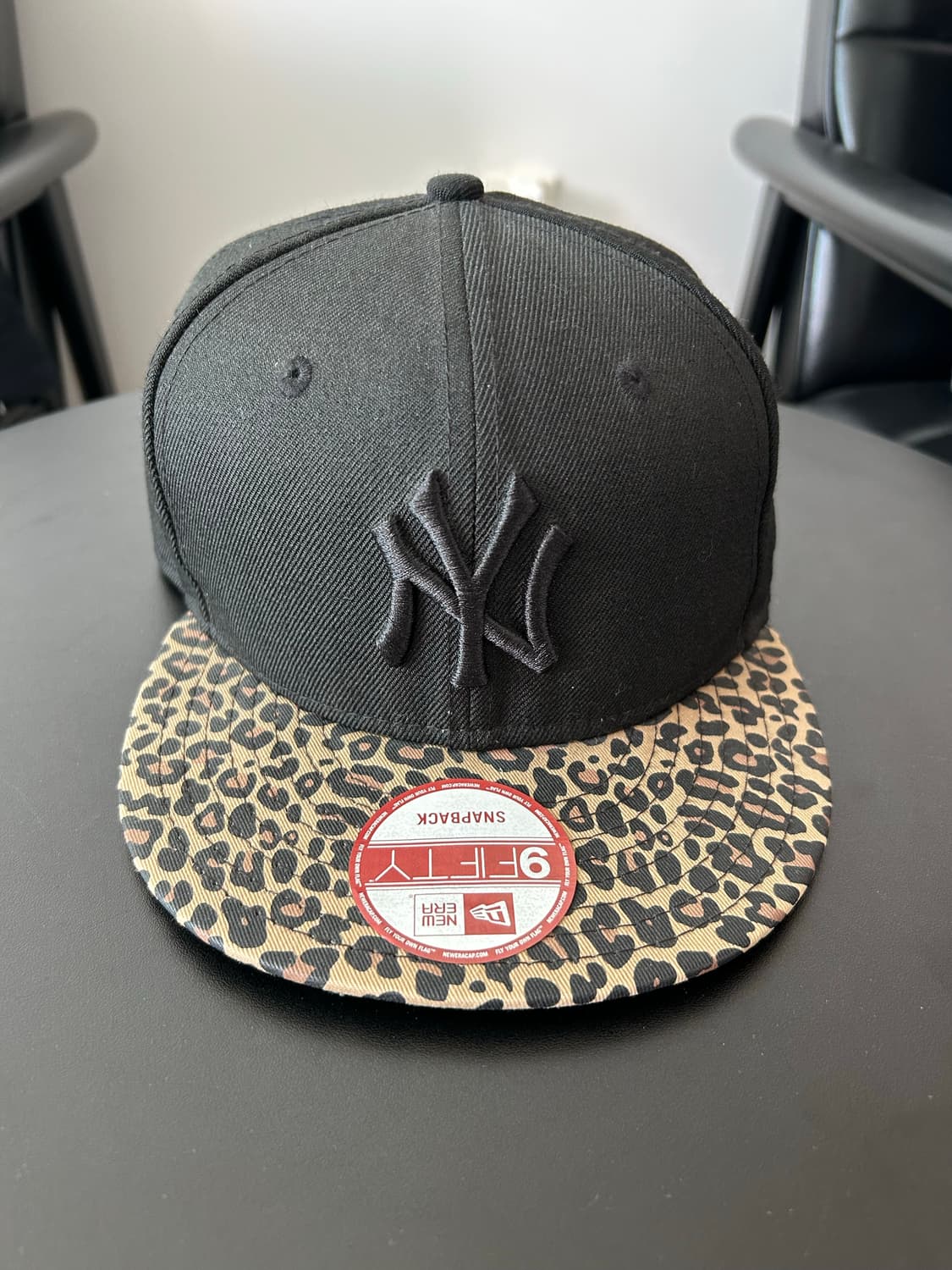 New Era 뉴에라 양키스 레오파드 스냅백 상품이미지1