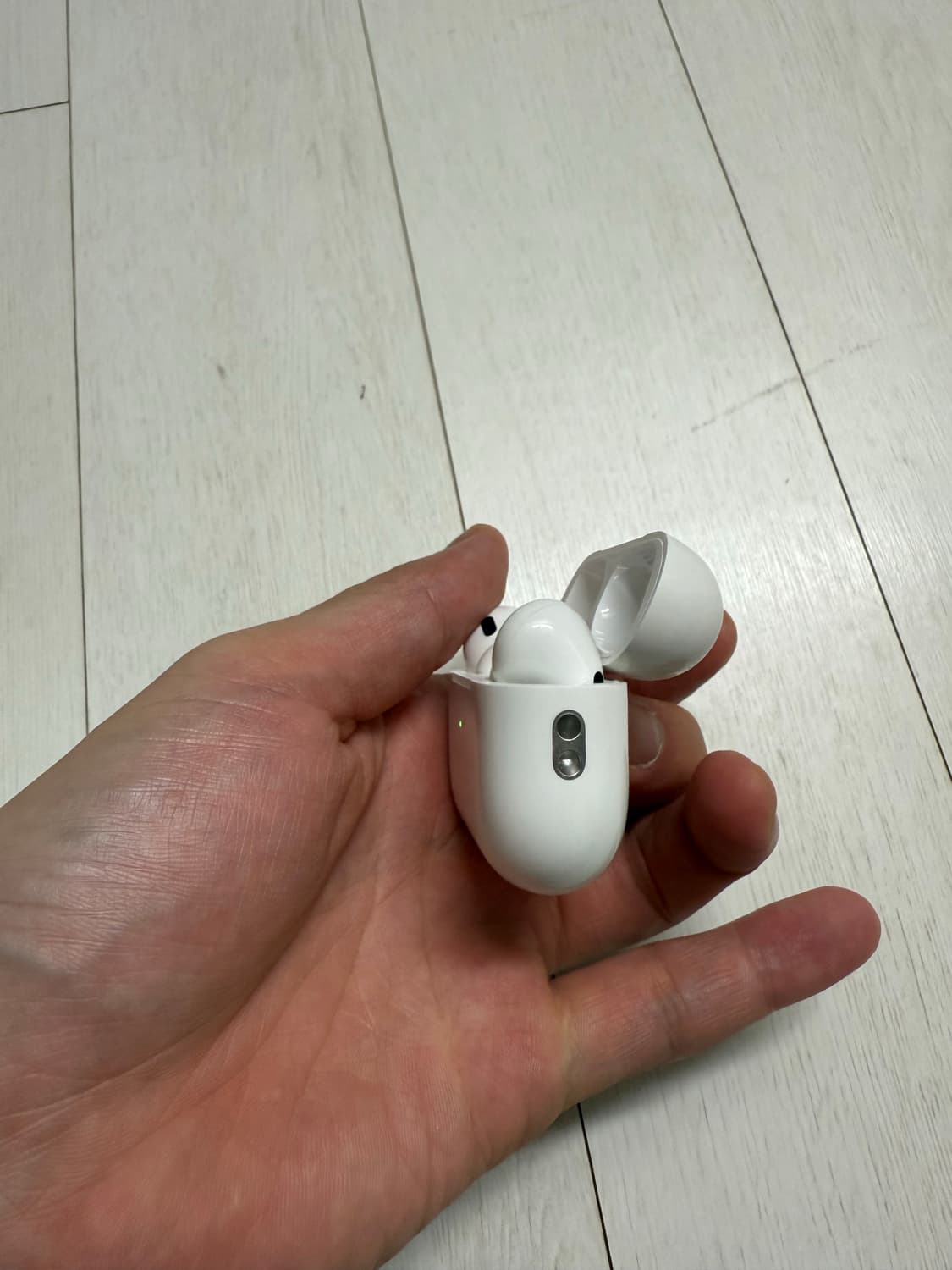 애플 에어팟 프로 2세대 작년 8월 구매   하자 전혀 X  기능상 하자 상품이미지5