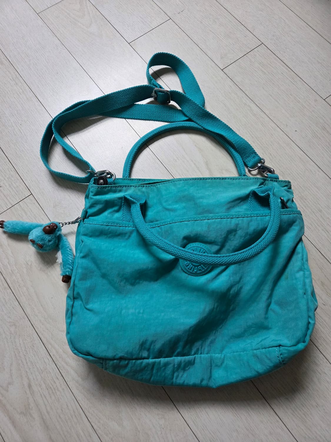 키플링 민트컬러 원숭이 키링 토트백 숄더백 크로스백 상품이미지1