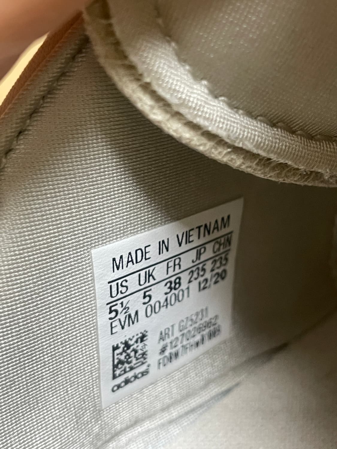 아디다스 오즈위고 셀록스 상품이미지6