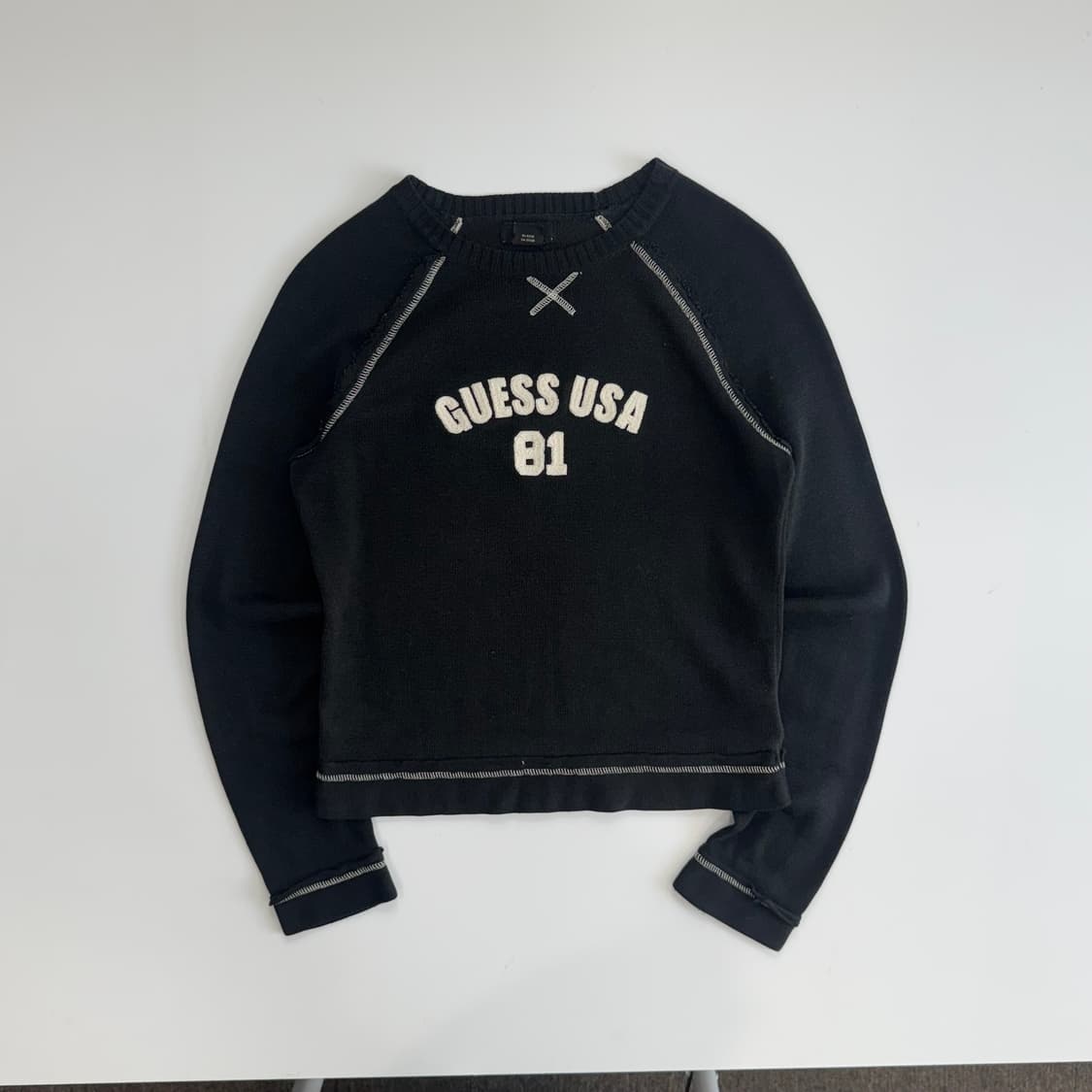 Guess 게스 스펠아웃로고 블랙 니트  상품이미지3