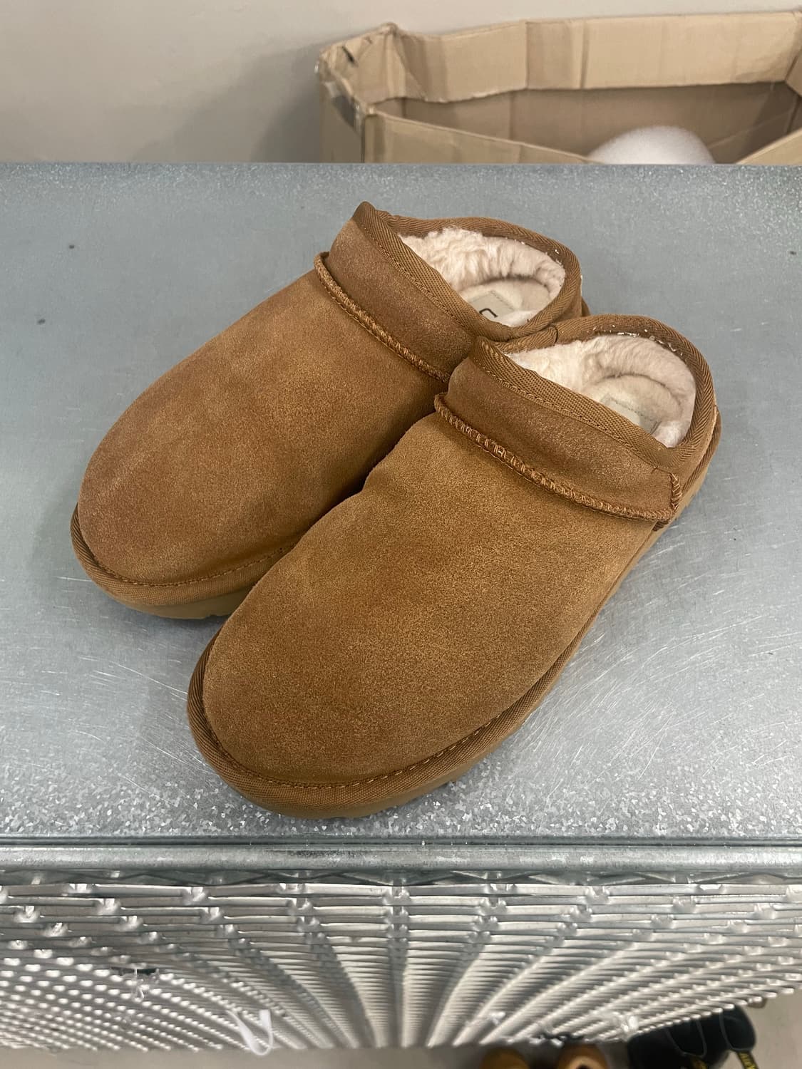 어그 클래식 마이크로 240 상품이미지2