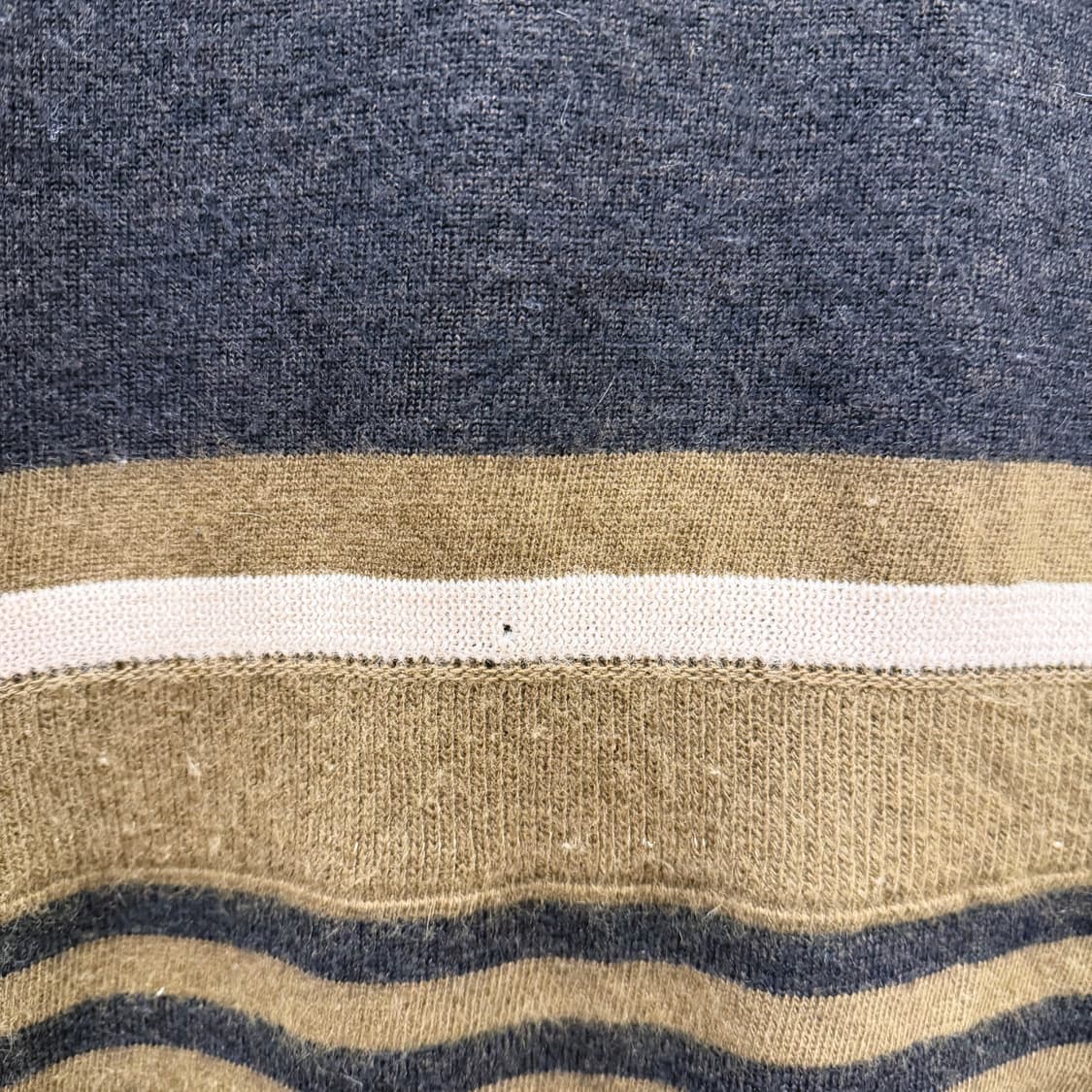 요지 야마모토 울 니트 긴팔 니트 하프 배색 스트라이프 디테일 블랙 상품이미지8