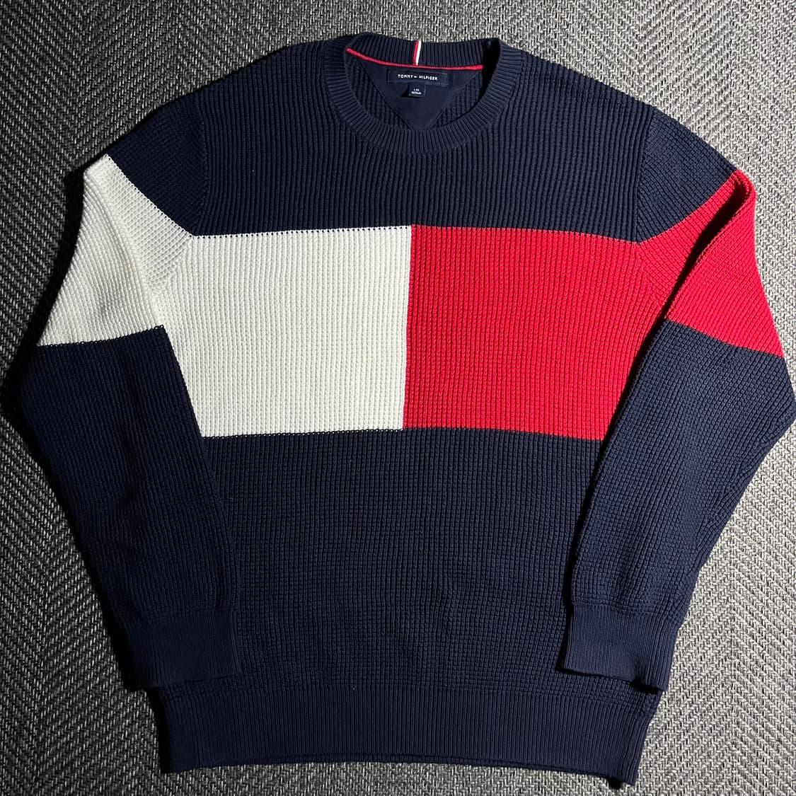 [L] TOMMY HILFIGER 타미힐피거 빅로고 와플 니트 상품이미지2