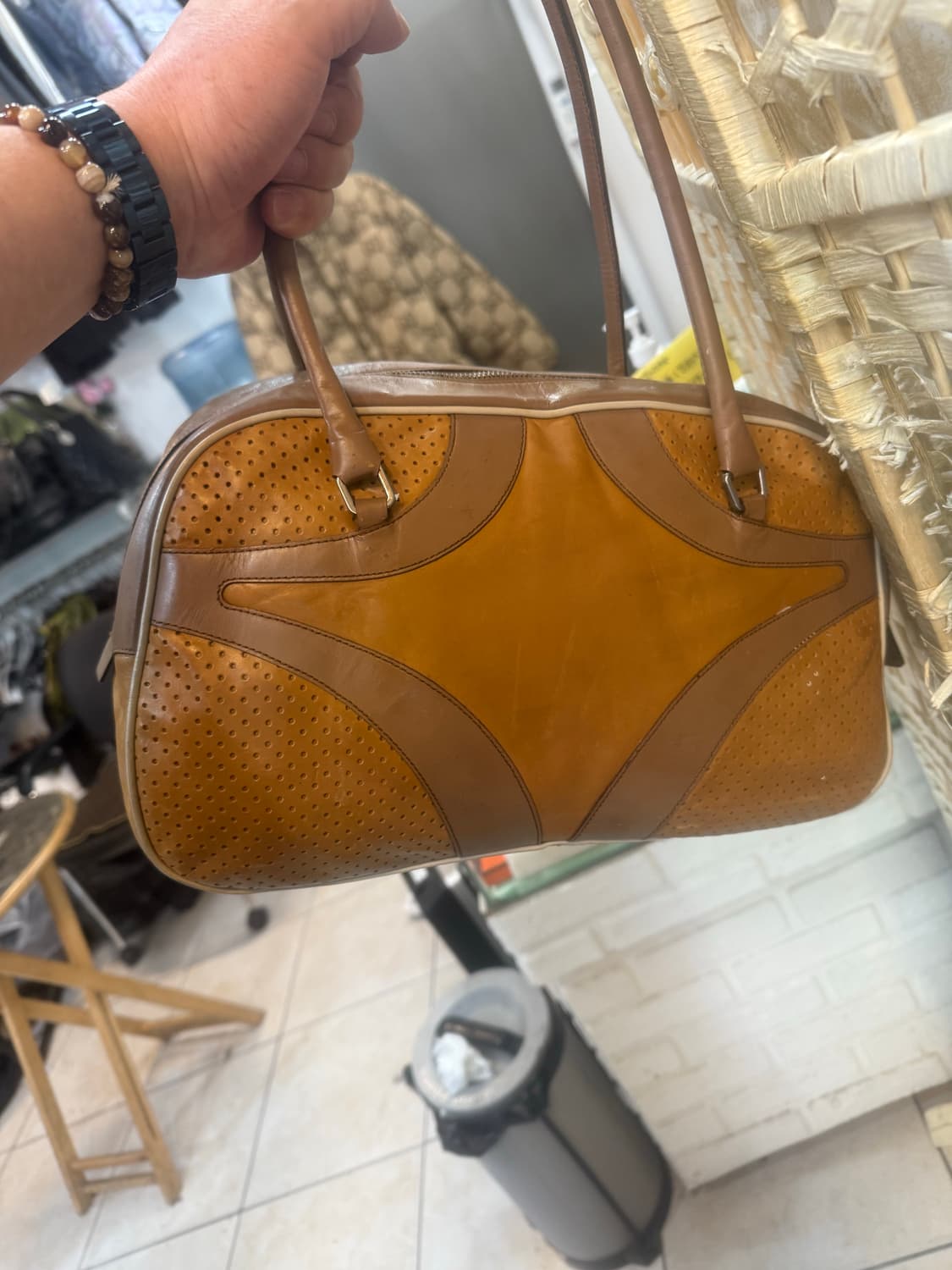 정품 프라다 볼링백 팝니다 상품이미지4