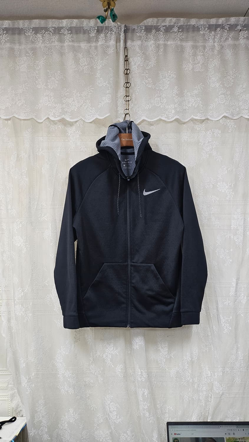 나이키   드라이핏  후드 집업  상품이미지1