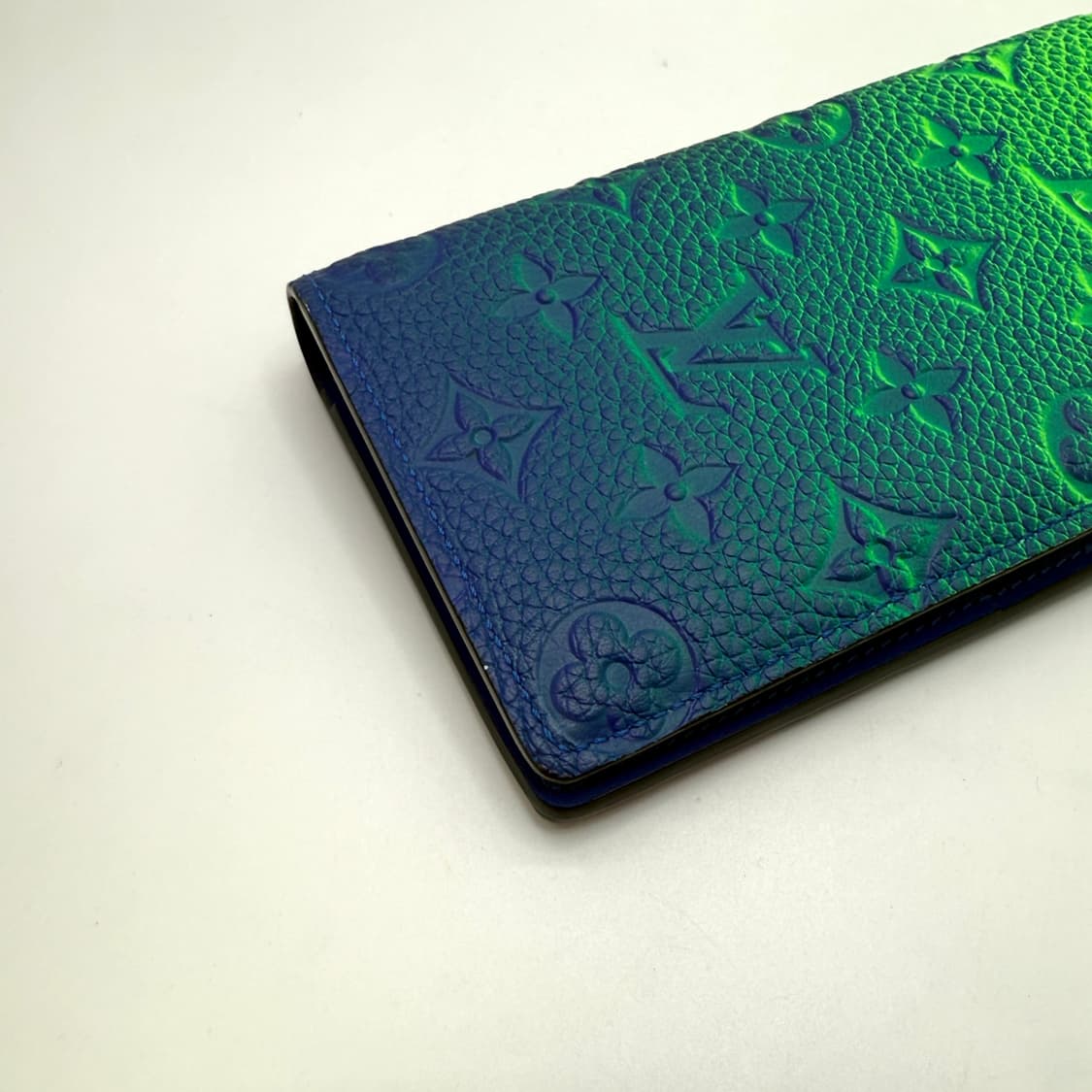 루이비통 토뤼옹 장지갑 상품이미지4