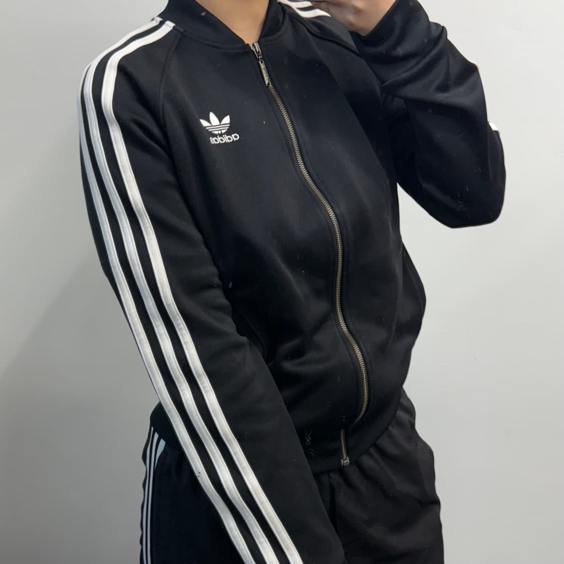 [M] 아디다스 블랙 트랙탑 상품이미지3