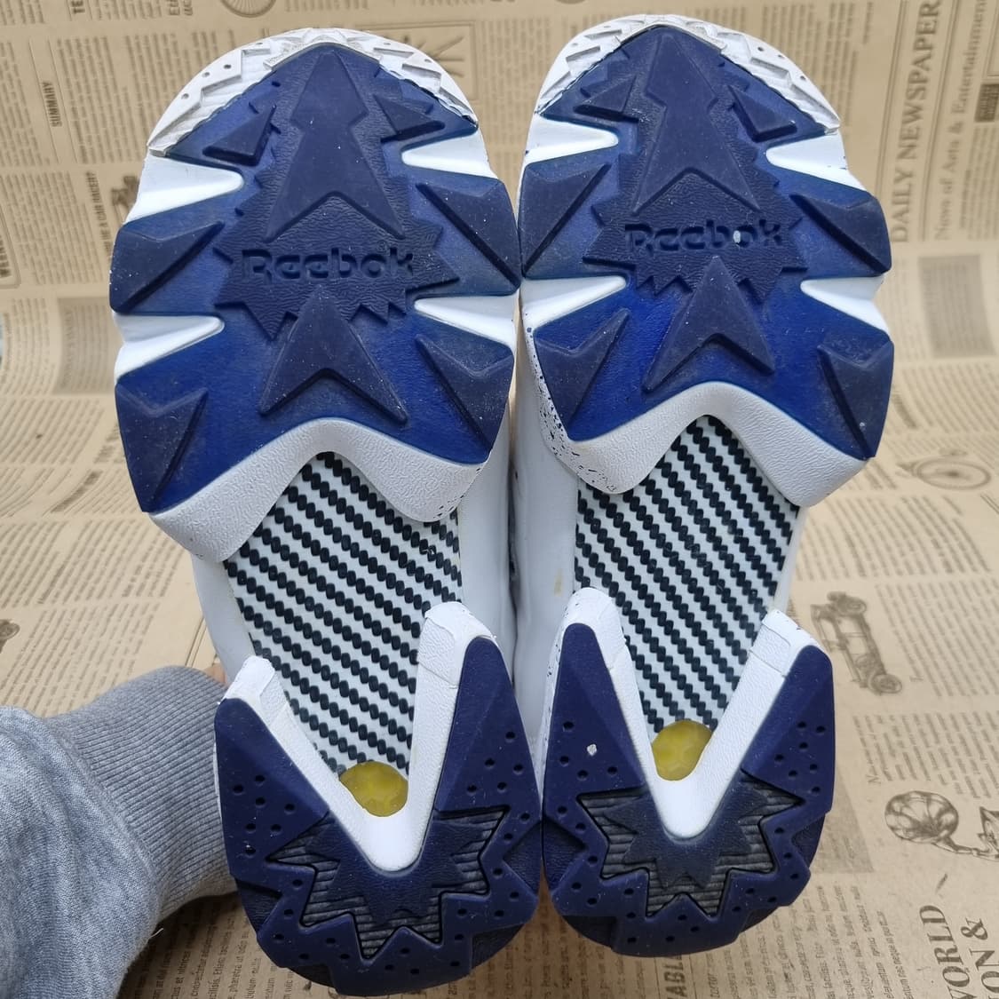 리복 인스타펌프 여성운동화235  상품이미지3