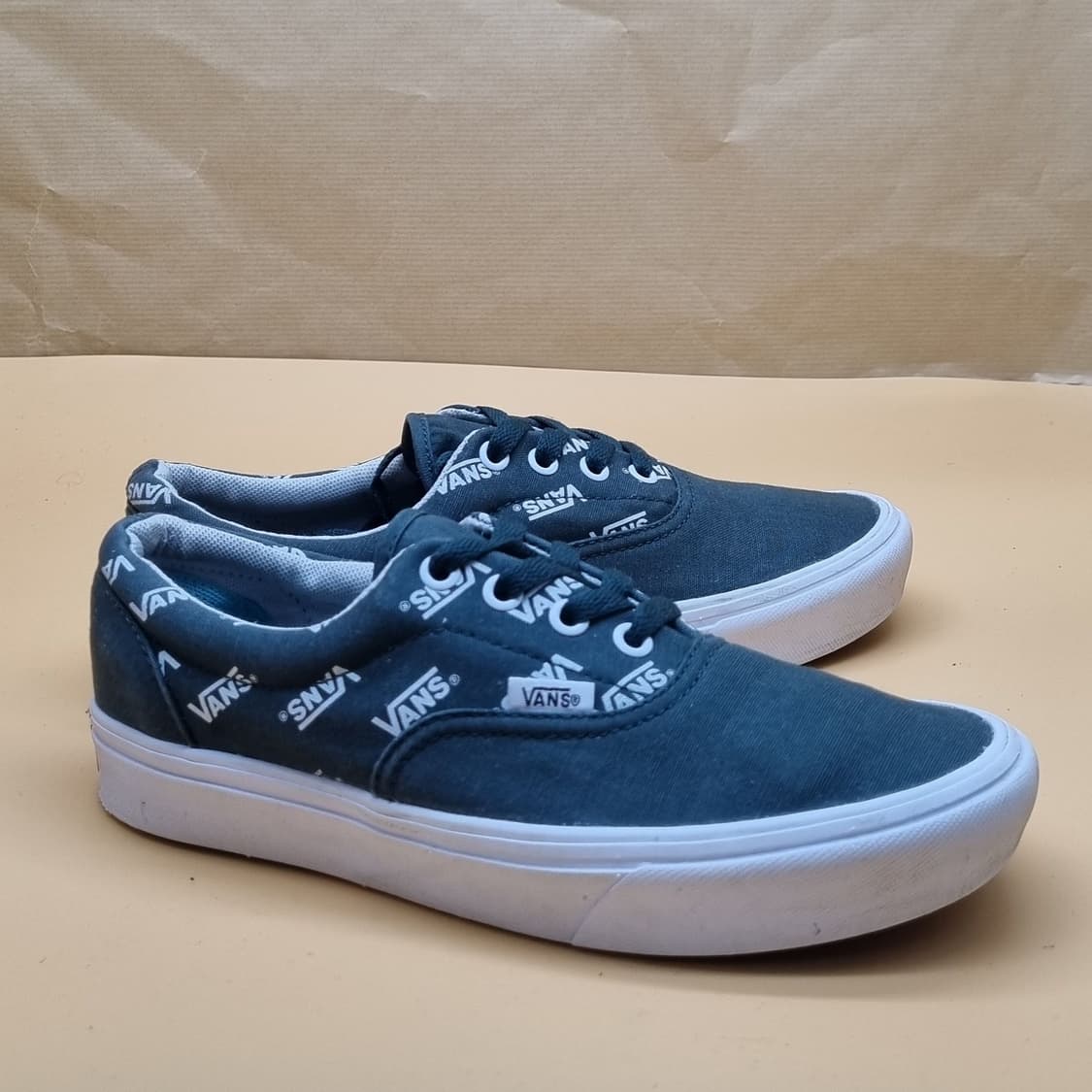 반스 컴피쿠시 로고 그린 스니커즈235. 상품이미지1