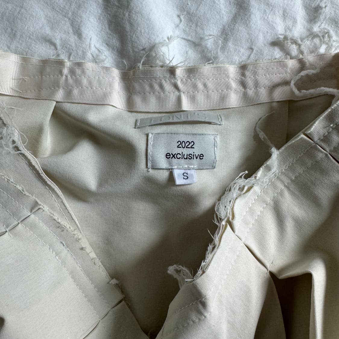 에옹쓰 STTS unbalance pleats skirt S 상품이미지4