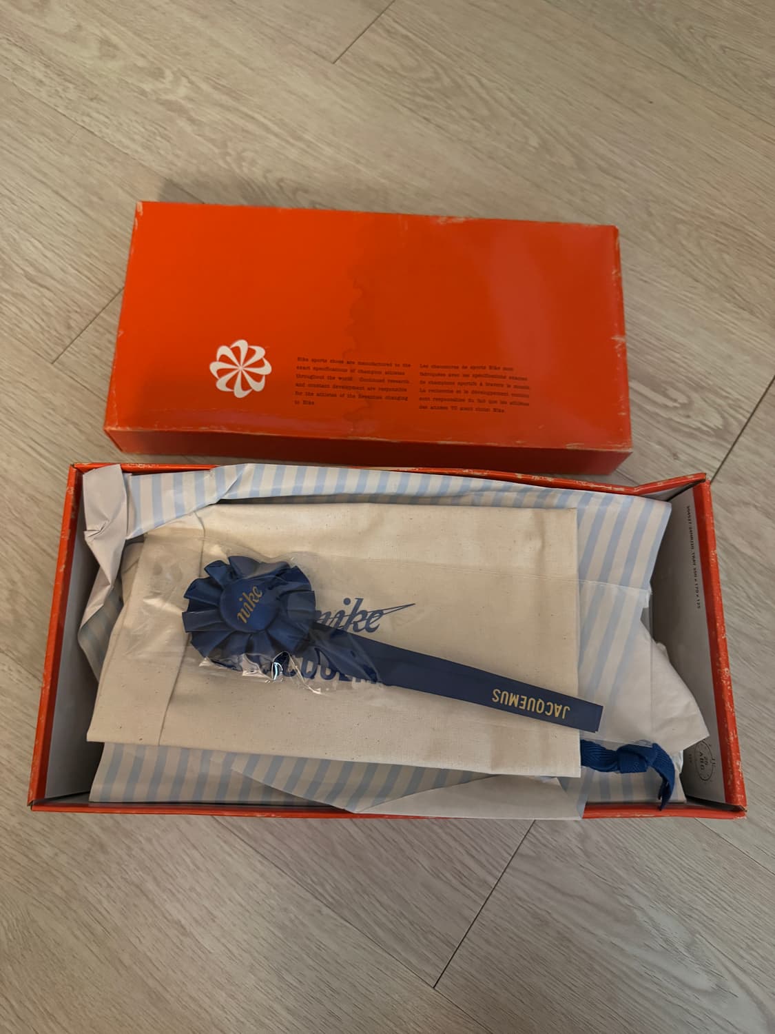 나이키 x 자크뮈스 문 슈 SP 앨러배스터 오프 누아르 295 상품이미지1