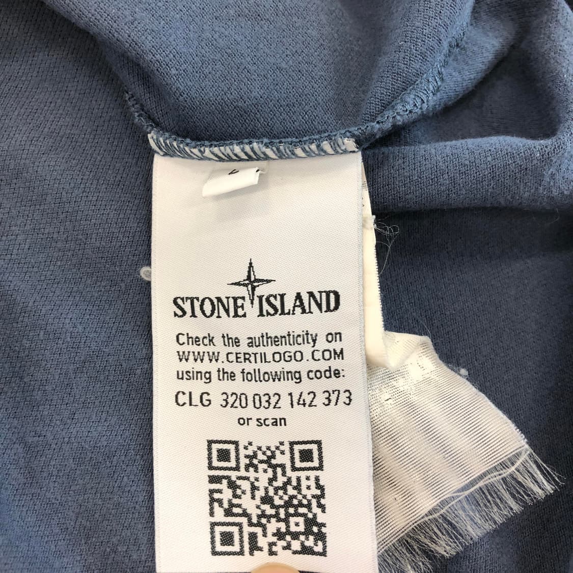 스톤아일랜드 로고 패치 슬림핏 카라티 L [QR정품] 상품이미지6