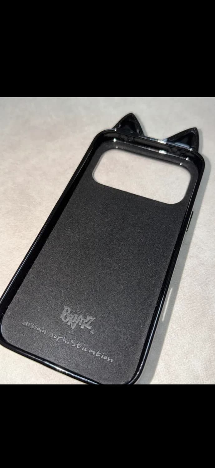 어반소피스티케이션 아이폰 17프로맥스 케이스 상품이미지5