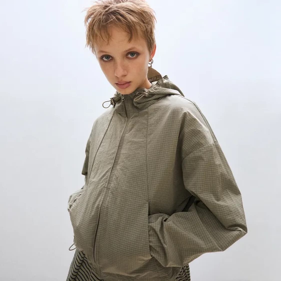 플리즈프로젝트 LIGHT WIND SHELL JACKET, TAUPE 상품이미지5