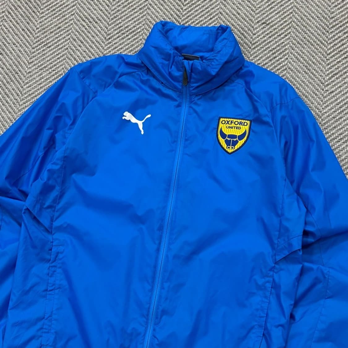 푸마 옥스퍼드유나이티드 바람막이 v2026 상품이미지3