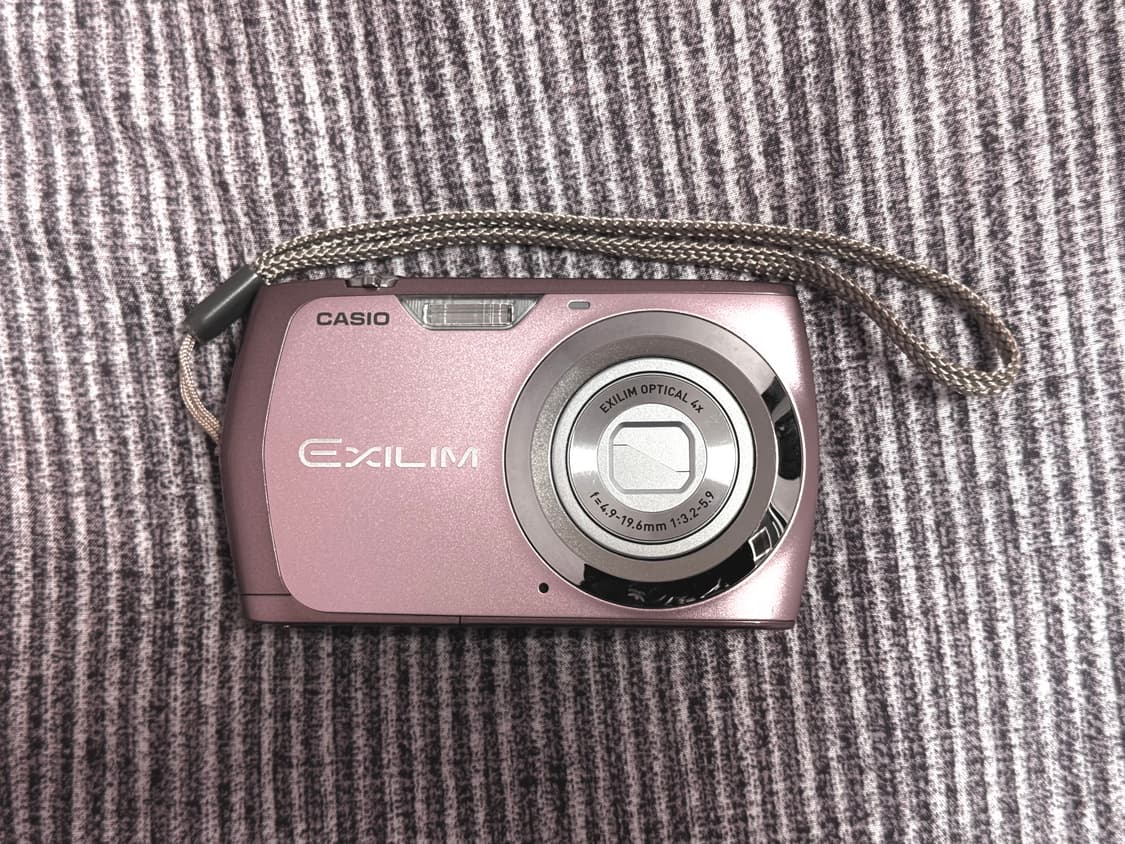 핑크빛 카시오 엑슬림 z-370 빈티지 디카 양도 / 판매 상품이미지1