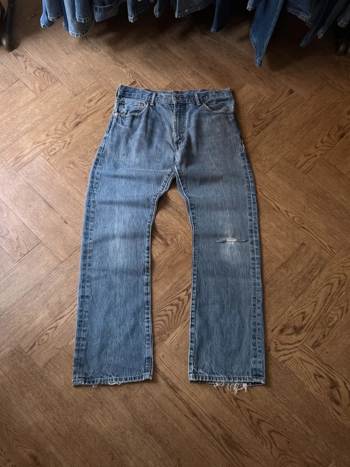 [34]리바이스 517 블랭크탭 싱글 디스트로이드 플레어핏 데님 팬츠 상품이미지1