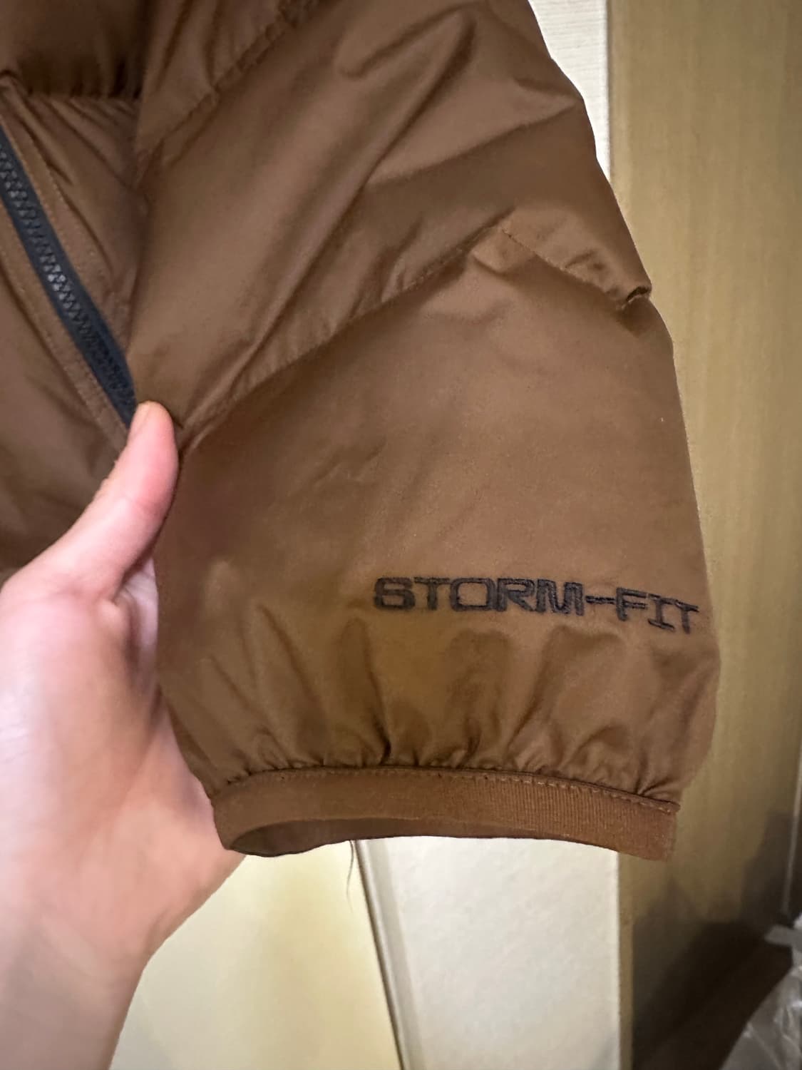 나이키 스톰핏 윈드러너 패딩 m 상품이미지5