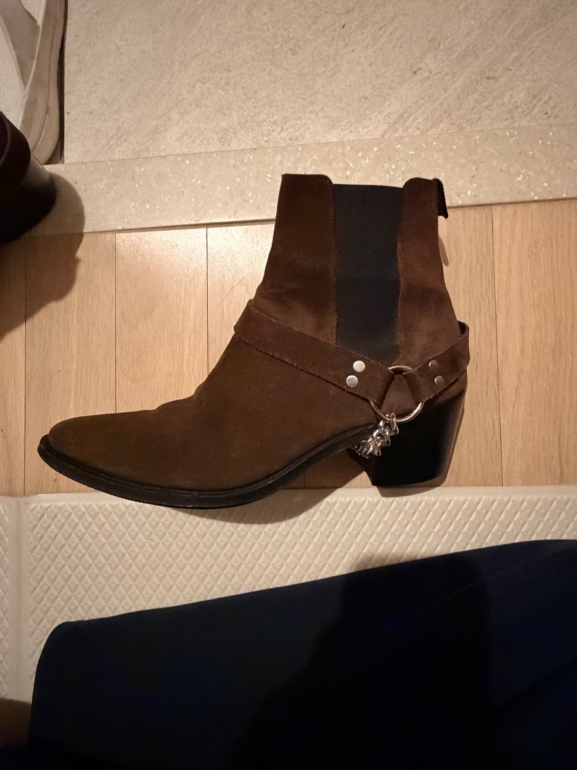 셀린느 스웨이드 부츠  상품이미지1