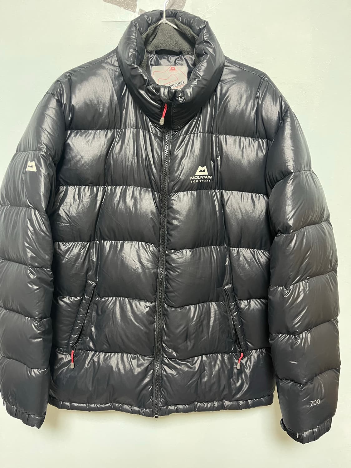 마운틴이큅먼트 700필 파카 블랙 패딩 상품이미지1
