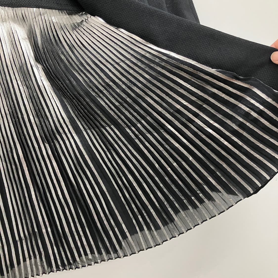 Artisan 블랙 플리츠 미니스커트 상품이미지5