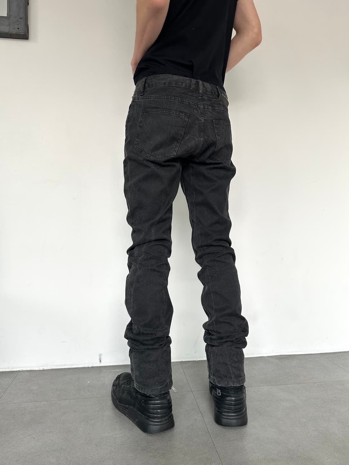 지방시 아카이브 크랙 블랙 슬림진 상품이미지3