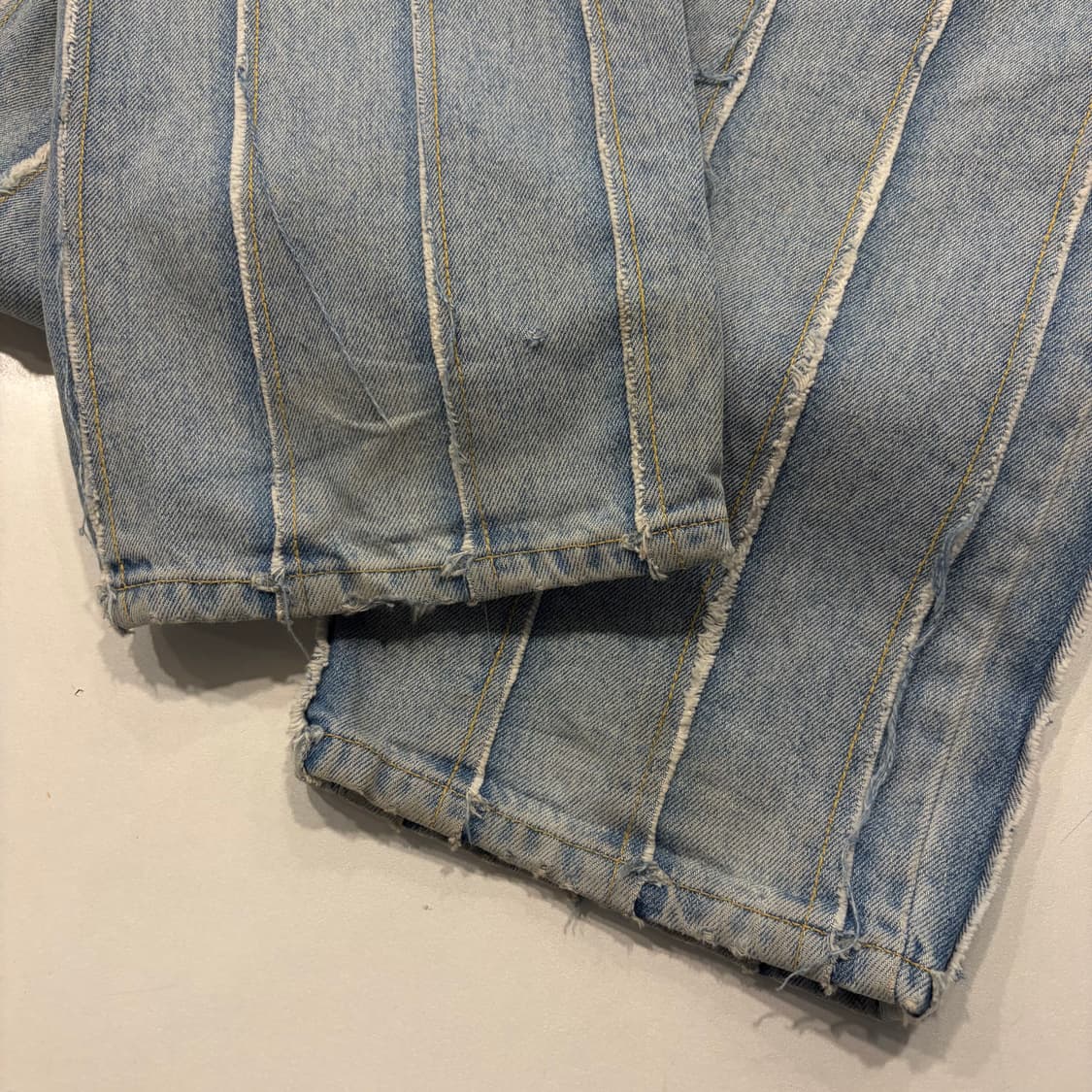 [S] 마뗑킴 커팅 루즈 빈티지 워싱 스트라이프 데님 팬츠 C680 상품이미지6