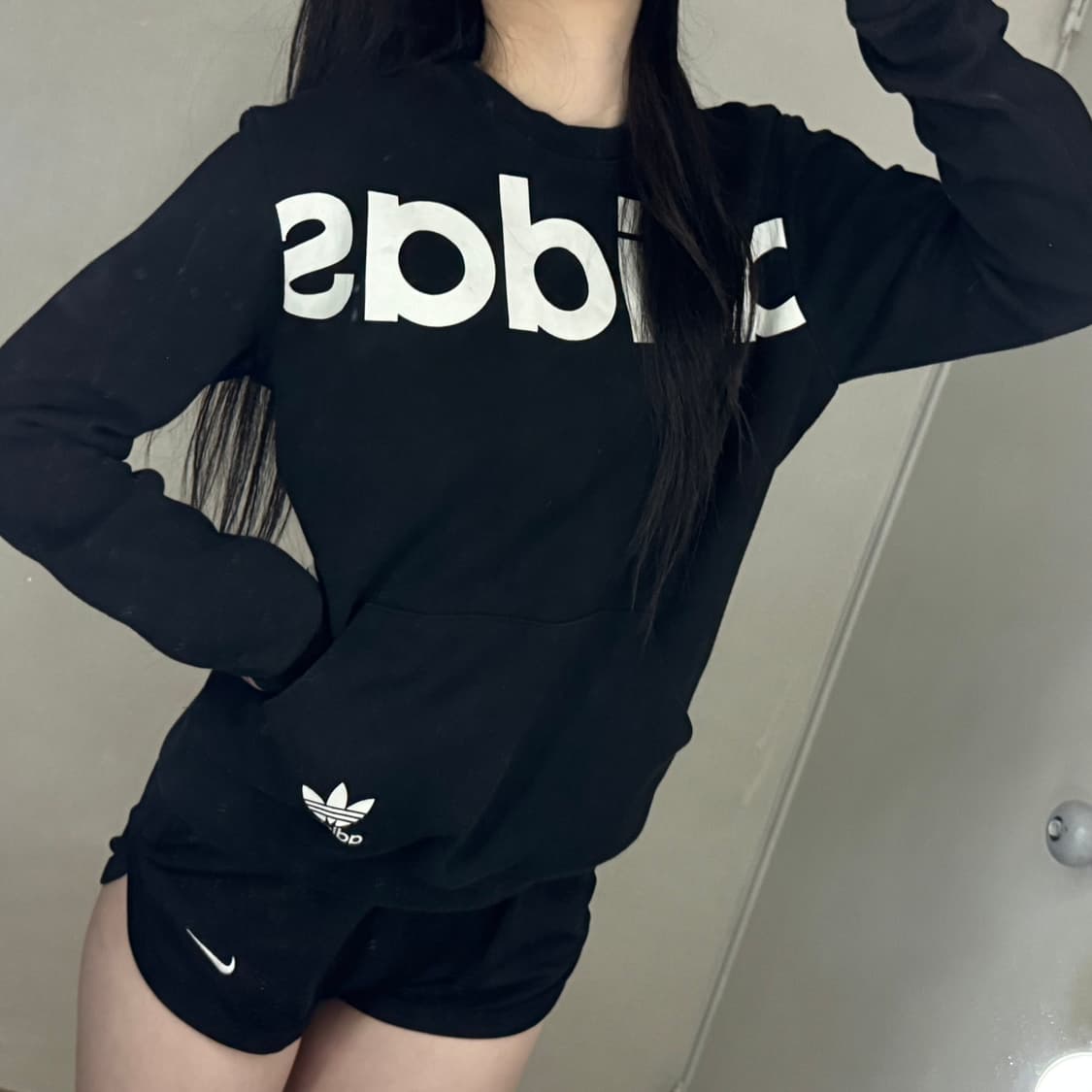 아디다스 올드스쿨 불꽃파이어버드 맨투맨 상품이미지1