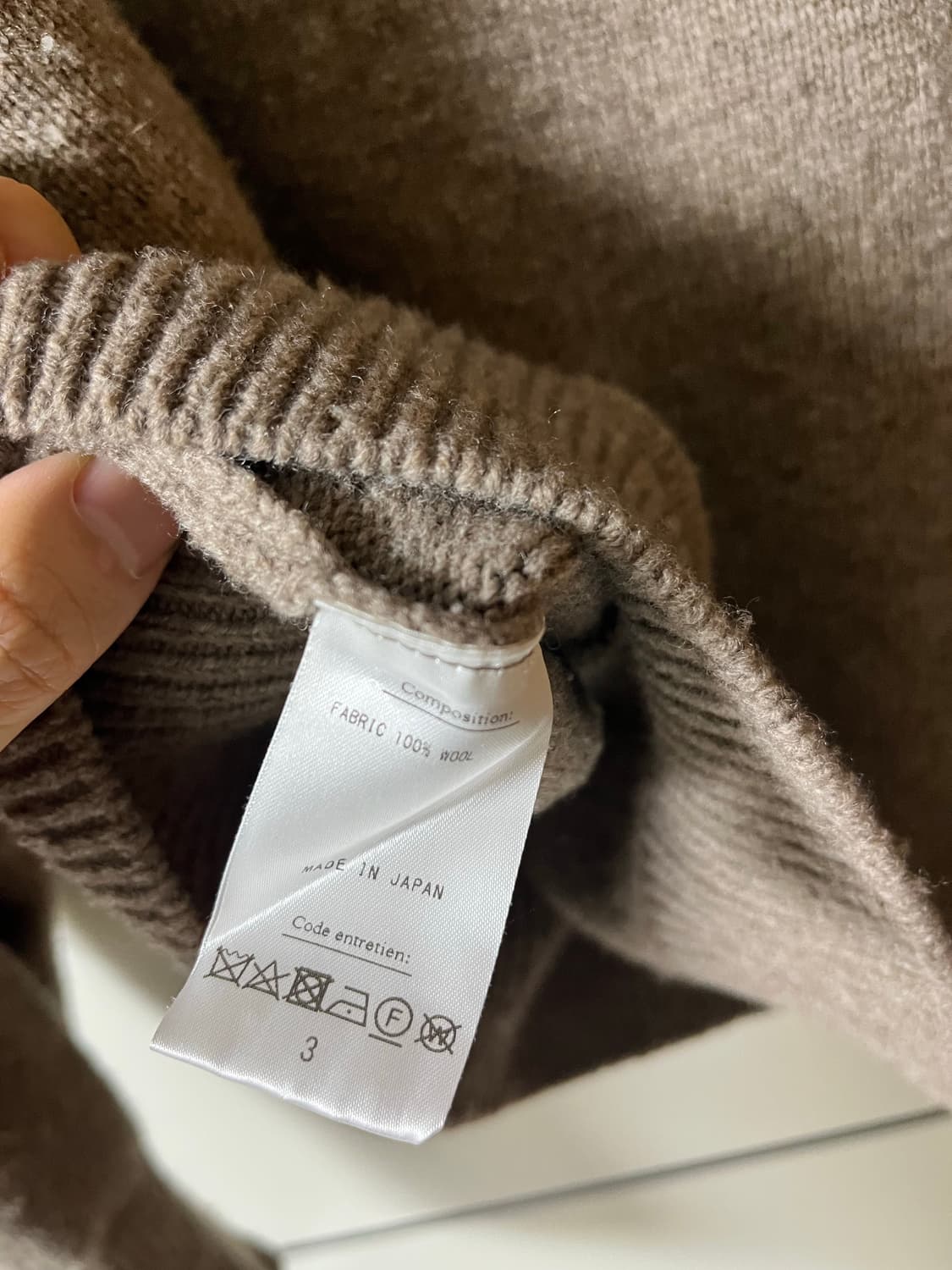 헤릴 herill 블랙쉽 터틀넥 상품이미지6