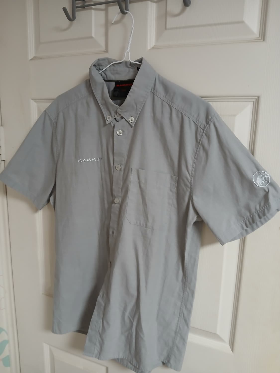 마무트 그레이 반팔 셔츠 상품이미지1