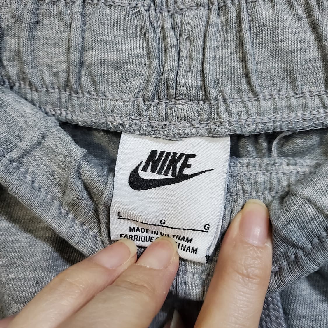 나이키 로고  회색 트레이닝  반바지  상품이미지4