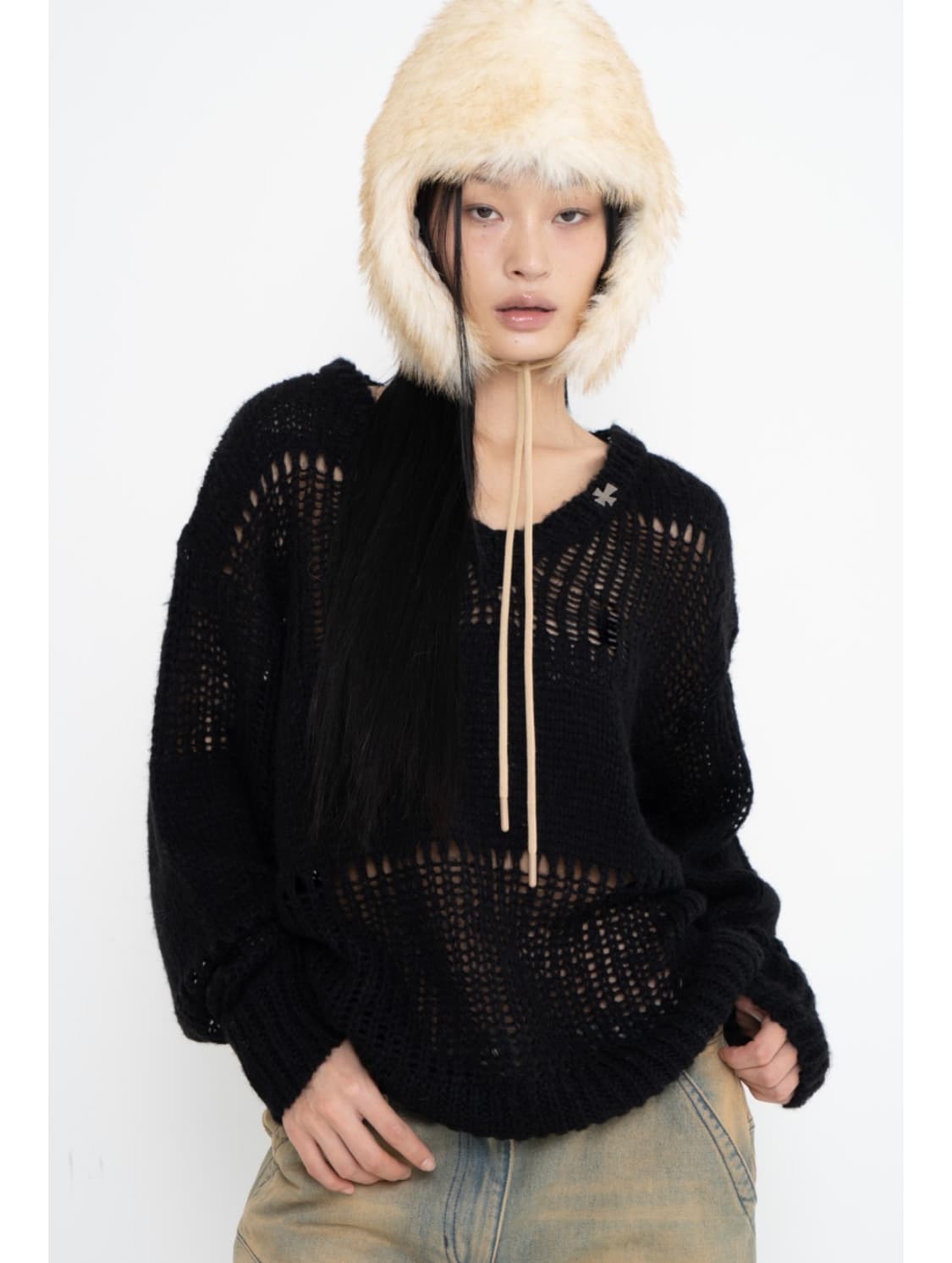 2000아카이브스 벨라 브이넥 니트 블랙 상품이미지1