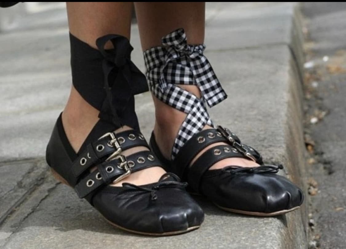 MIU MIU 블랙 발레리나 상품이미지5