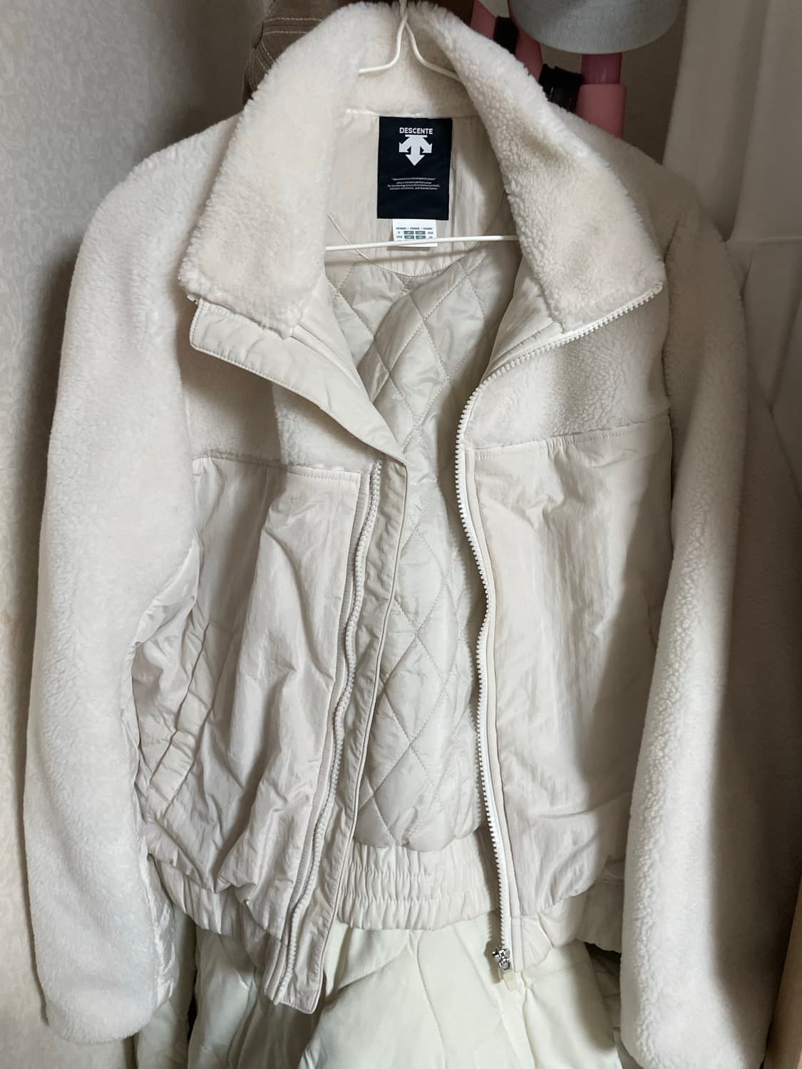 데상트 양털 후리스 자켓 상품이미지2