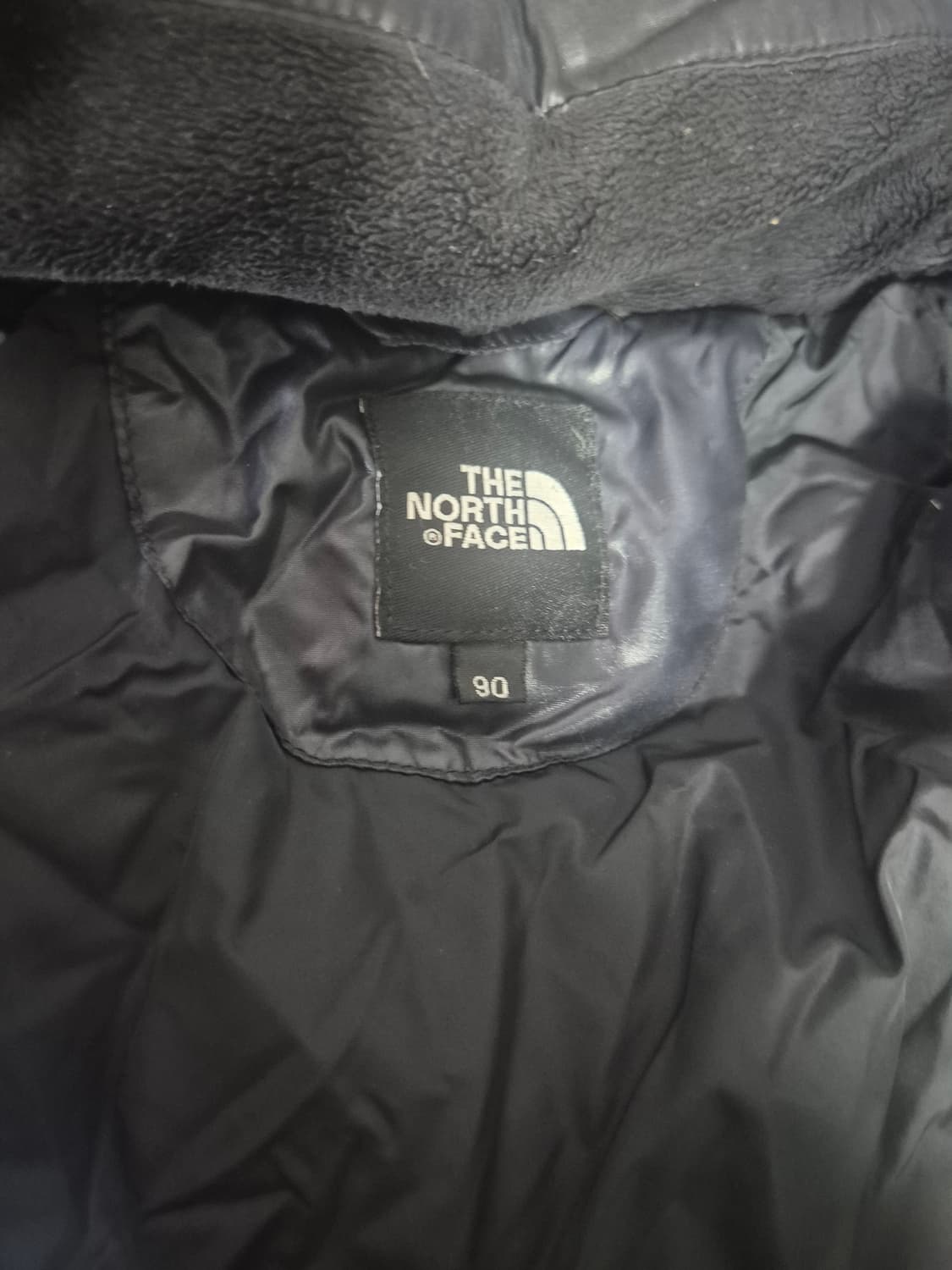 노스페이스 여성 패딩 블랙 퍼후드 상품이미지3