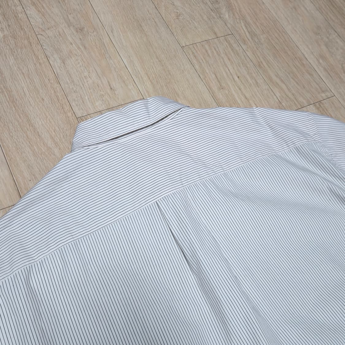 UNIQLO C 스트라이프 셔츠 상품이미지9