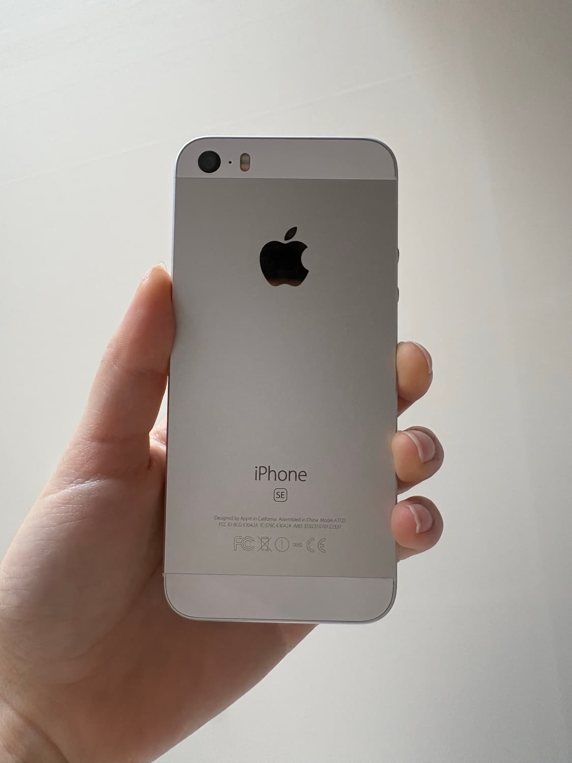 아이폰 se1 실버 64G 88% 상품이미지1