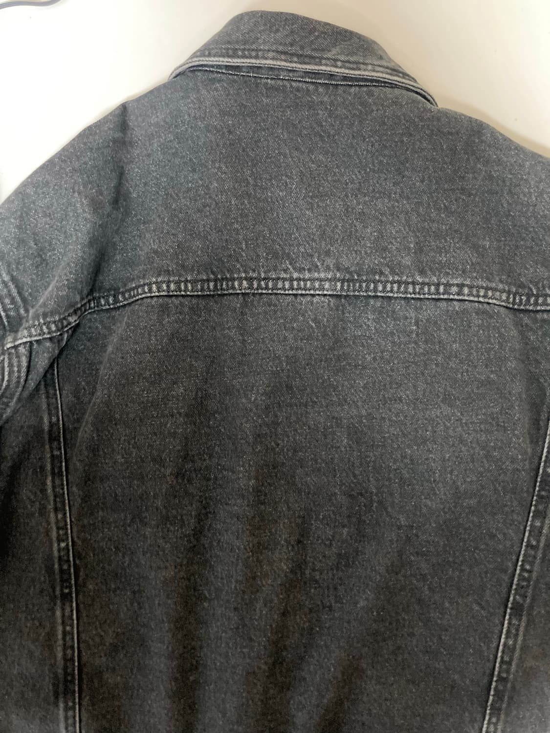 [에잇세컨즈,L] 루즈핏 데님 트러커 자켓 블랙 상품이미지5