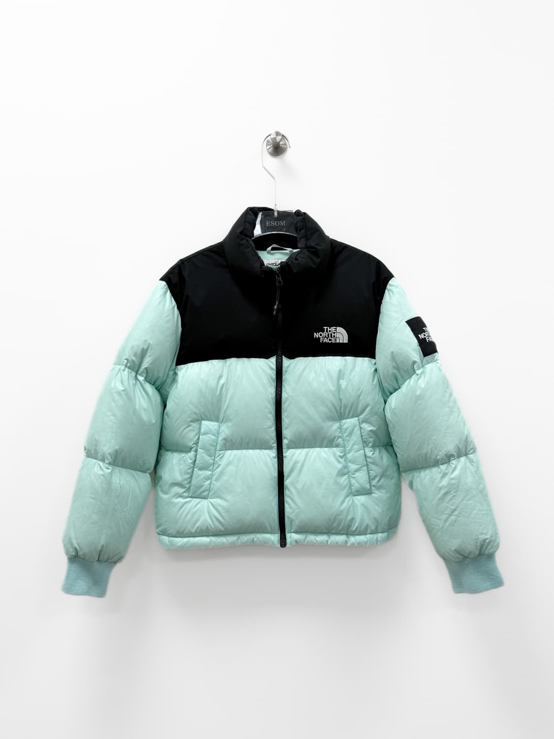 노스페이스 화이트라벨 우먼스 노벨티 눕시 다운 자켓 상품이미지1